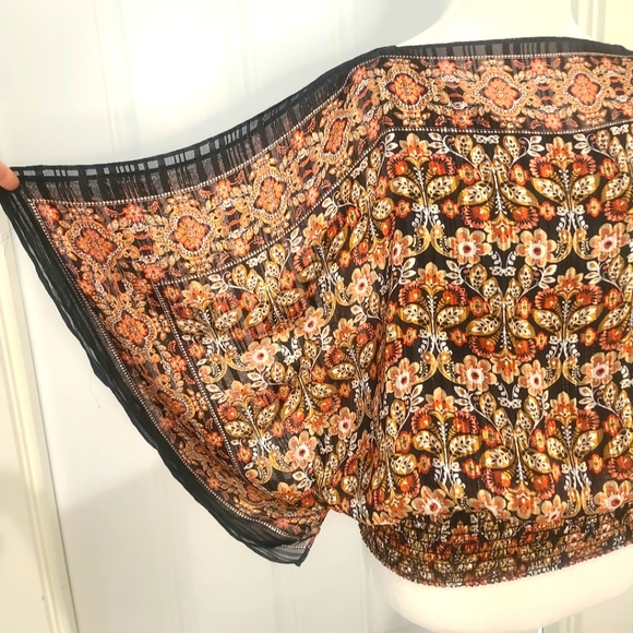 Max Studio crepe handkerchief sleeve blouse. Sz M - Picture 2 of 7